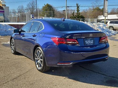 2017 Acura TLX w/Technology Package
