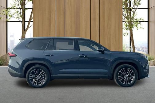 2026 Toyota Grand Highlander Hybrid Platinum MAX