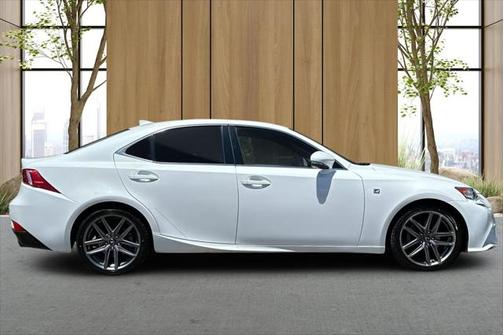 2015 Lexus IS 250 Crafted Line