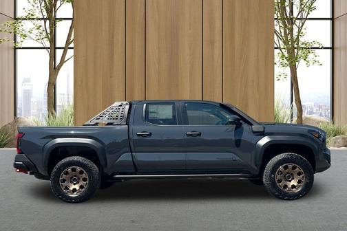 01l7 2026 Toyota Tacoma Hybrid Trailhunter