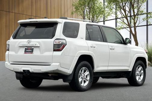2022 Toyota 4Runner SR5