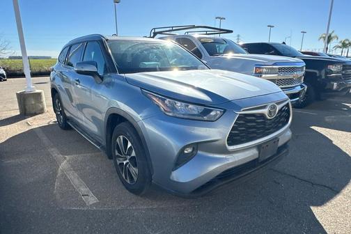2020 Toyota Highlander XLE