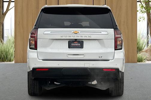 2022 Chevrolet Suburban LT