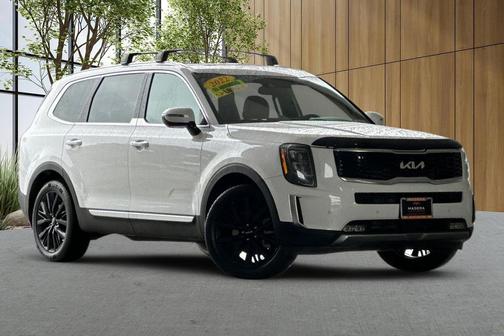 Glacial White Pearl 2022 Kia Telluride SX