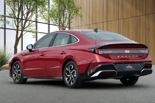 2025 Hyundai SONATA SEL