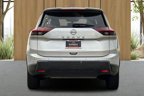 Brilliant Silver Metallic 2025 Nissan Rogue SV