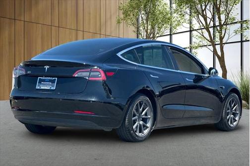 2019 Tesla Model 3 Mid Range