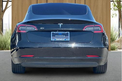 2019 Tesla Model 3 Mid Range