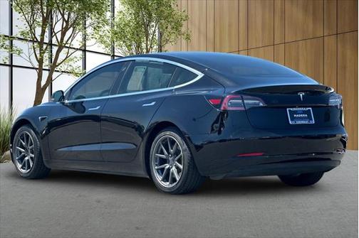 2019 Tesla Model 3 Mid Range