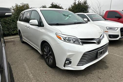 2019 Toyota Sienna Limited Premium