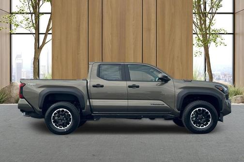 2025 Toyota Tacoma Hybrid TRD Off Road