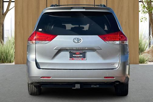 2012 Toyota Sienna LE