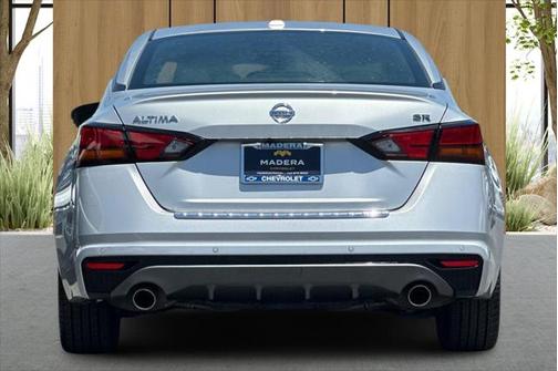 2022 Nissan Altima SR FWD
