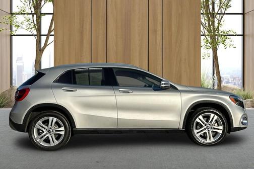 2018 Mercedes-Benz GLA 250 Base