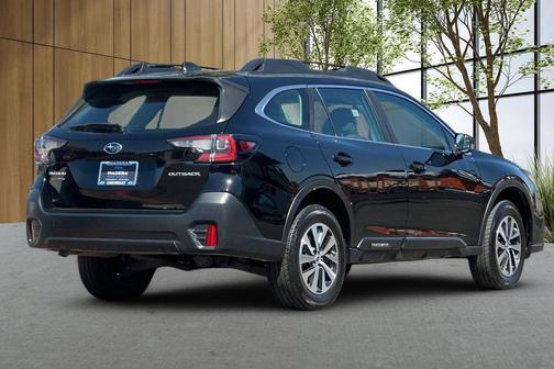 2022 Subaru Outback Base