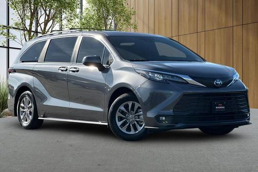 2025 Toyota Sienna XLE