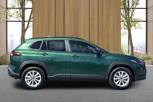 06x5 2026 Toyota Corolla Cross LE