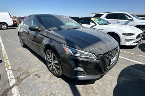 2021 Nissan Altima SR FWD