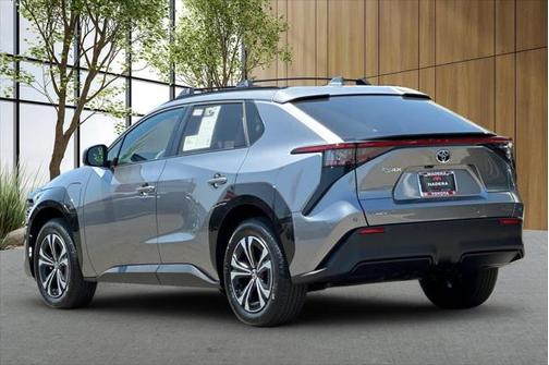 2025 Toyota bZ4X XLE