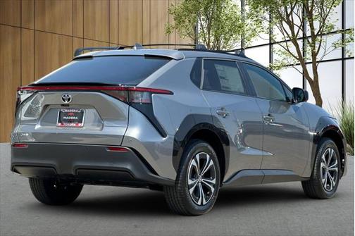 2025 Toyota bZ4X XLE