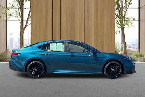 Ocean Gem 2025 Toyota Camry SE