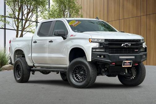 Silver Ice Metallic 2021 Chevrolet Silverado 1500 LT Trail Boss