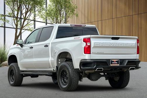Silver Ice Metallic 2021 Chevrolet Silverado 1500 LT Trail Boss