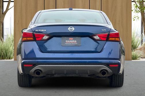 2021 Nissan Altima SR FWD