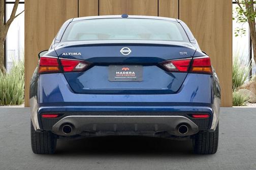 2021 Nissan Altima SR FWD