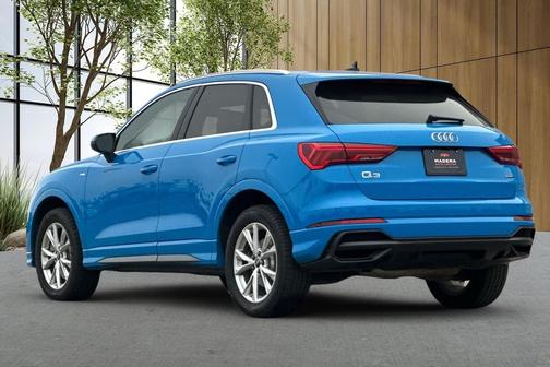 2022 Audi Q3 45 S line Premium