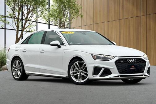 2022 Audi A4 45 S line Premium Plus