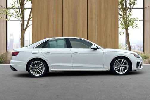 2022 Audi A4 45 S line Premium Plus