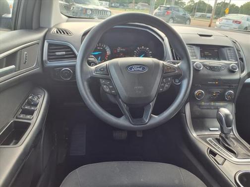 2018 Ford Edge SE