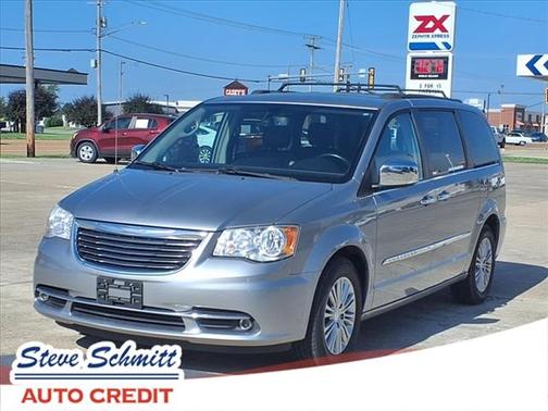2015 Chrysler Town & Country Touring-L