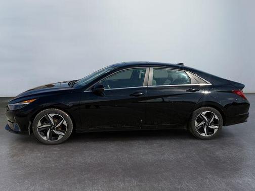 Phantom Black 2021 Hyundai ELANTRA SEL