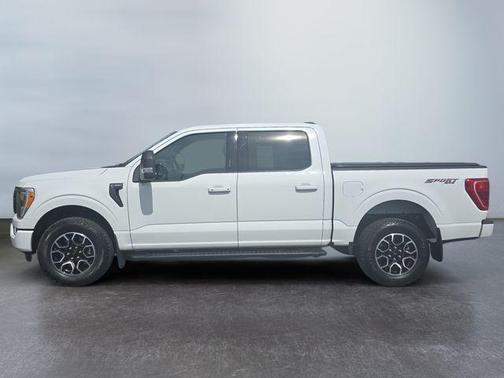 Oxford White 2023 Ford F-150 XLT
