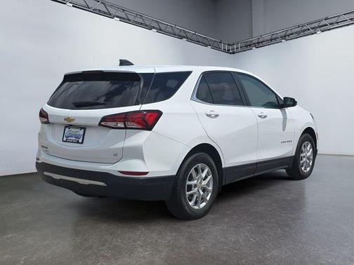 Summit White 2024 Chevrolet Equinox LT