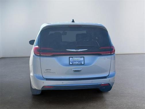 2024 Chrysler Pacifica Touring-L