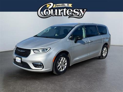 2024 Chrysler Pacifica Touring-L