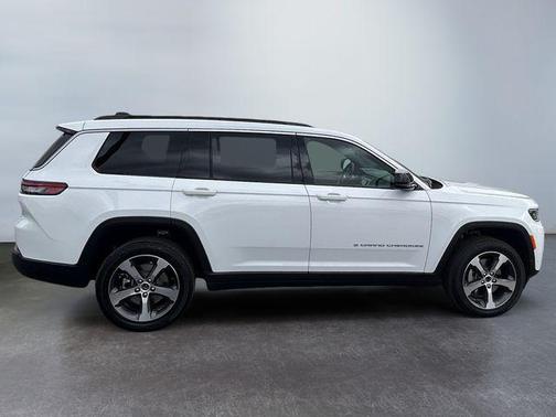 Bright White Clearcoat 2026 Jeep Grand Cherokee L Limited