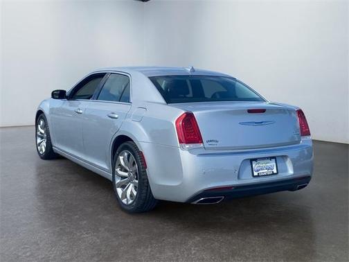 2021 Chrysler 300 Touring
