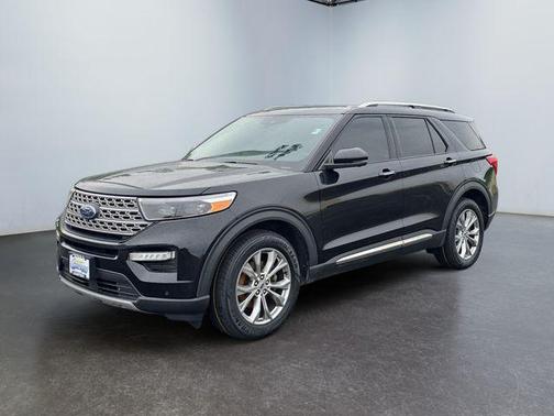 Black 2021 Ford Explorer Limited