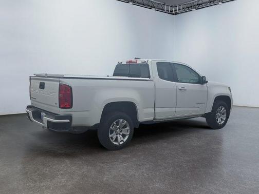 Summit White 2022 Chevrolet Colorado LT