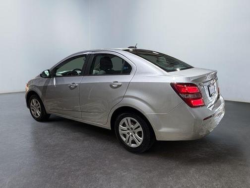 Silver Ice Metallic 2018 Chevrolet Sonic LS