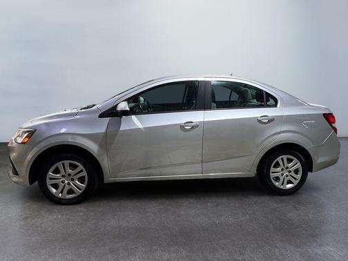 Silver Ice Metallic 2018 Chevrolet Sonic LS