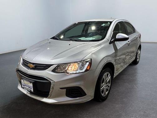 Silver Ice Metallic 2018 Chevrolet Sonic LS