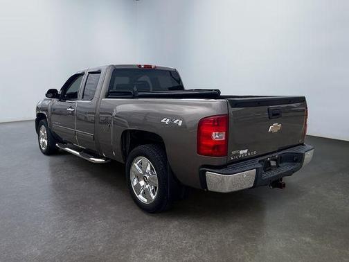 Mocha Steel Metallic 2011 Chevrolet Silverado 1500 LT