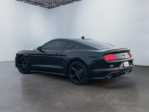 2021 Ford Mustang EcoBoost