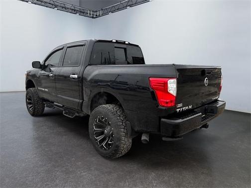 2020 Nissan Titan SV