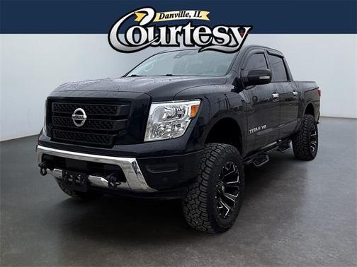 2020 Nissan Titan SV